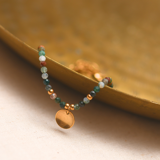 Agaat armband met letter en natuurlijke edelstenen