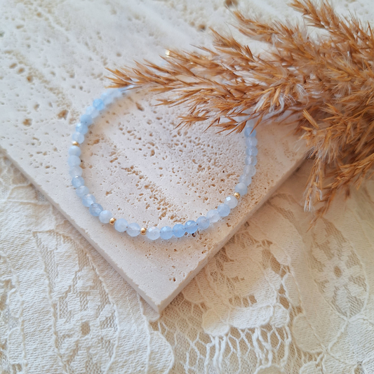aquamarijn goldfilled armband hooikoorts blauw
