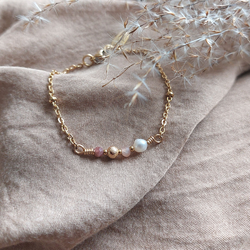 Armband liefdevol met edelstenen