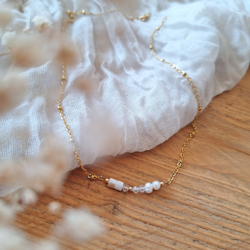 Bergkristal en parel ketting