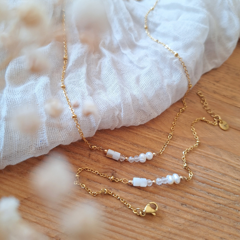 Bergkristal en parel ketting