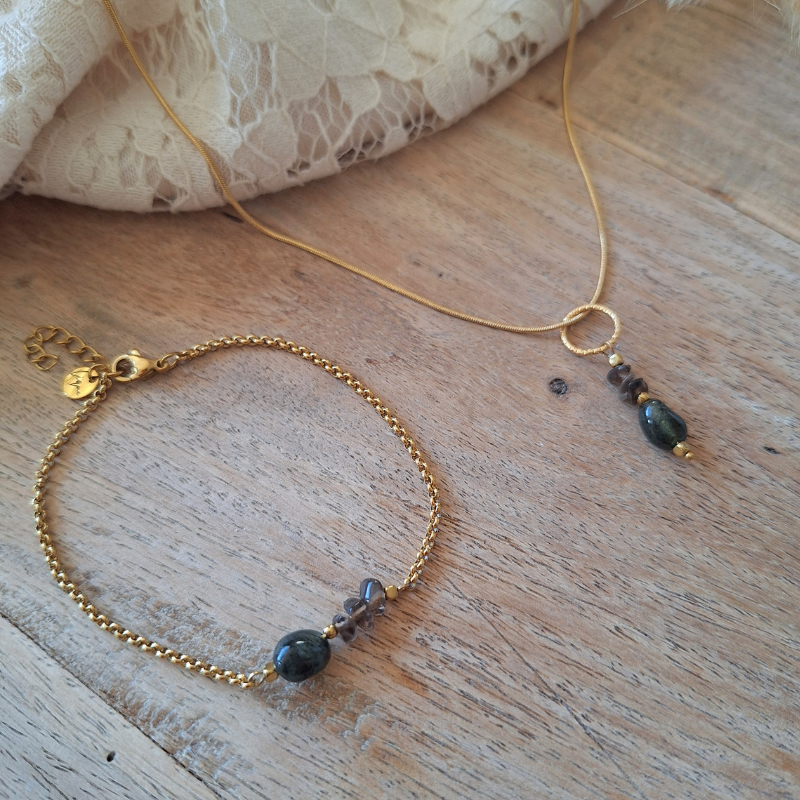 Blijvend dichtbij ketting en armband met rookkwarts en groene agaat