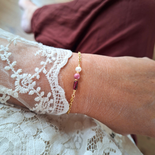 Granaat en parel armband goud - Label Lique